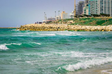 Eski Yafa'da Akdeniz kıyısından görünüm, Tel Aviv, İsrail.