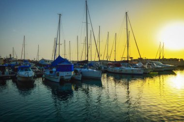 Günün gün batımında Akşam Jaffa eski liman. Tel Aviv Yafo İsrail