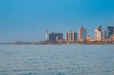Modern Tel Aviv, İsrail ve deniz akşamı görünümü