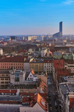 Wroclaw, Polonya. Sky Tower ve diğer binaların havadan görünümü
