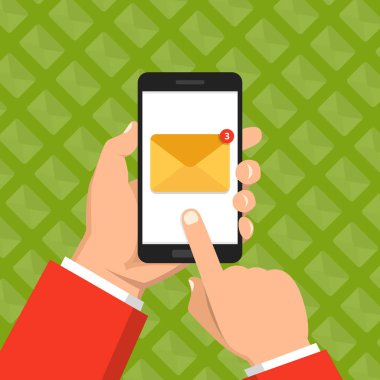 Gelen ileti kavramı. El yeşil arka plan, tebliğ üstünde perde smartphone zarf simgesi ile tutun. E-posta pazarlama. Düz çizgi film tarzı. Vektör çizim. 