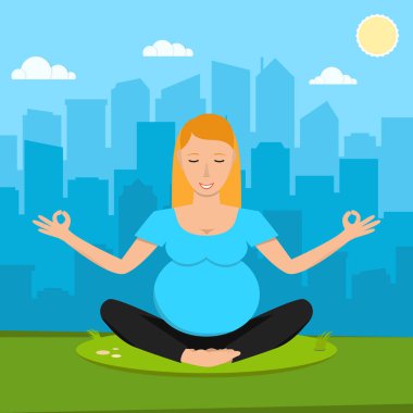 Hamile kadın çimlerde Yoga yapıyor. Şehir gökdelenler, bulutlar ve arka plan üzerinde güneş. Düz vektör çizim. 