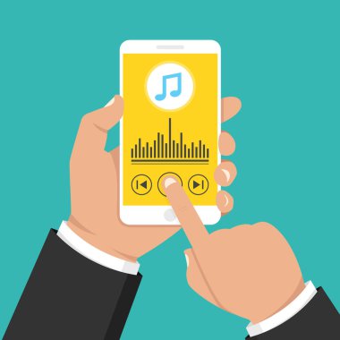 Deniz mavisi arka planda müzik player uygulaması üstünde belgili tanımlık perde ile Smartphone tutan el. Düz çizgi film tarzı. Vektör çizim. 