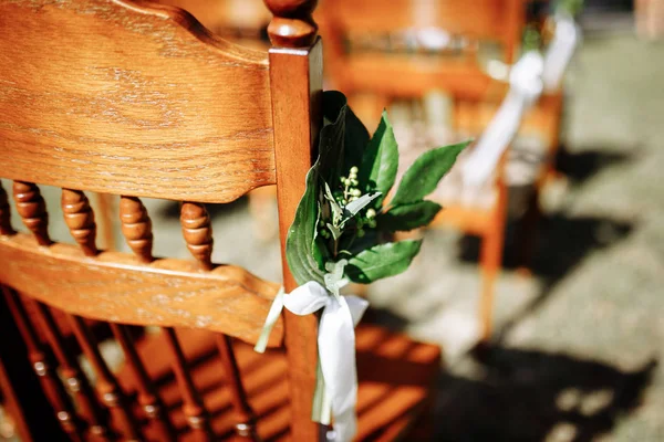 Κλείστε Την Προβολή Του Καρέκλα Floral Διακόσμηση Στην Τελετή Του — Φωτογραφία Αρχείου