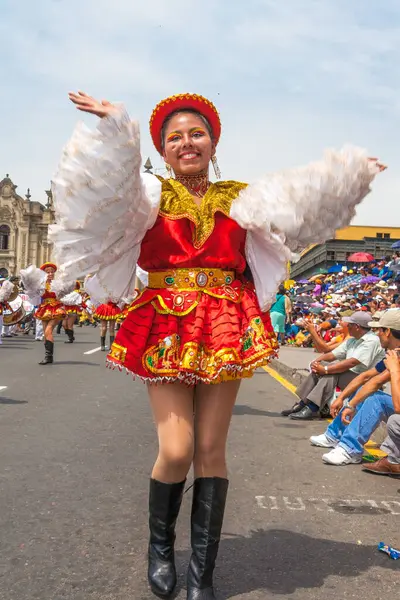 Festa Della Candelaria Danze Folcloristiche Con Costumi Tipici Nella Sfilata — Foto Stock