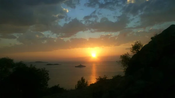 Чудовий Захід Сонця Над Морем Хорватії — стокове фото