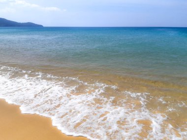 Tayland 'da güneşli plaj