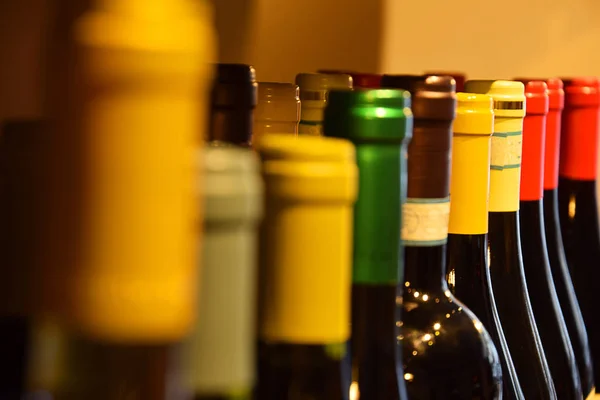 Vinflaskor Helf Vin Förvaras — Stockfoto