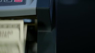 Bize dolar Lirası Döviz Alım sayaç makine üstünde güveniyor. Kağıt para sayma