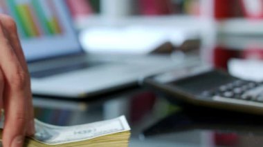 Bitcoin ticaret iş. Cryptocurrency nakit için satın alma