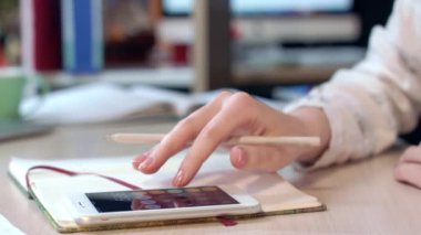 Cep telefonuyla hesapla kar Ofis İşyeri için el