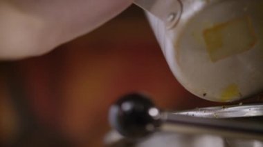 El patlamış mısır üretimi için makine içine dökme yağı