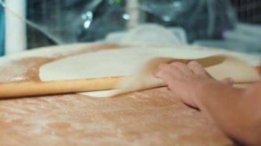 Oklava lokanta pastane içinde tarafından yuvarlak temelleri pizza pişirme