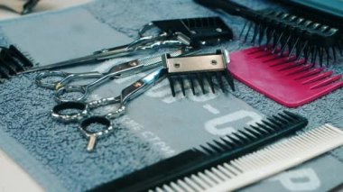 Elektrikli makas için profesyonel kuaför araçları makas tarak meme