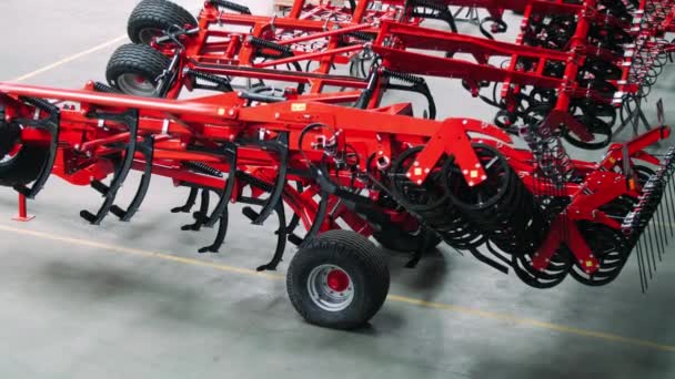 Demonstration of possibility of folding wings of trailed cultivator — Stock Video