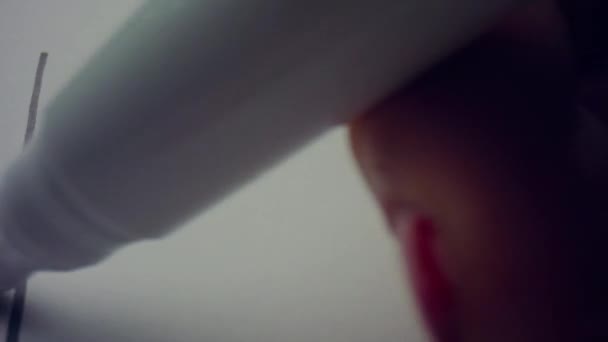 Diagramme de dessin à la main femme avec marqueur. Macro de l'écriture des marqueurs sur papier 