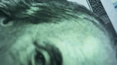 Amerika Birleşik Devletleri resmi para birimi. 100 dolarlık banknotlar yığını