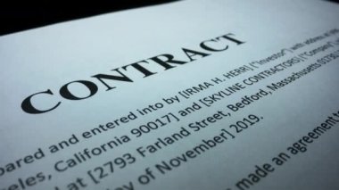 İngilizce metinle hukuk sözleşmesi. Çok gizli damgalı belge