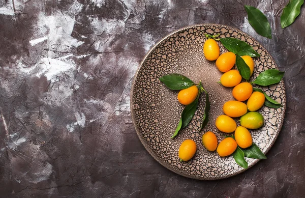 Kumquat Fresco Con Hojas Vista Superior — Foto de Stock