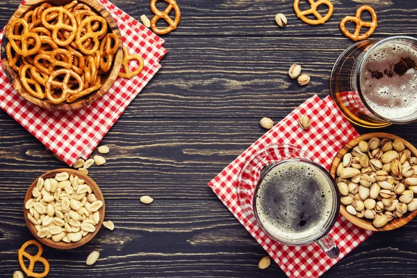 Light Dark German Beer Big Mugs Bowls Salty Snacks Nuts — Stock Photo, Image