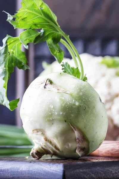 Green Kohlrabi Cabbage Auatumn Harvest Brown Table Selective Focus — Stock Photo, Image