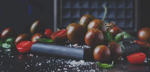 Brown Cherry Tomatoes Sea Salt Green Basil Dark Table Autumn — Stock Photo, Image