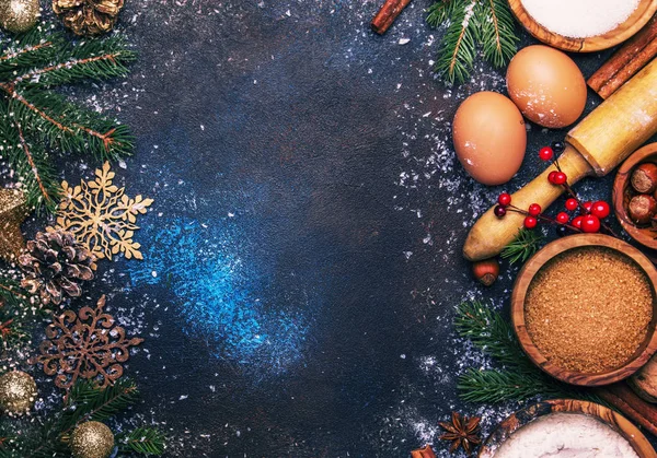 Composição Natal Ano Novo Com Ingredientes Para Assar Com Flocos — Fotografia de Stock