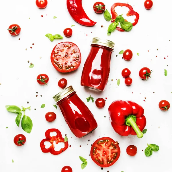 Quieres Poco Jugo Extremadamente Brillante Rojo Fresco Jugo Tomate Picante — Foto de Stock