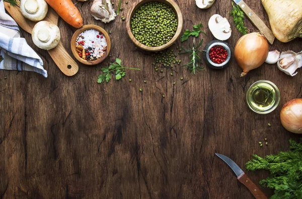 Ingrédients Pour Cuisson Des Lentilles Vertes Avec Des Champignons Des — Photo