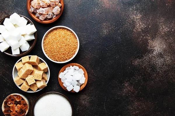 Set Different White Brown Sugar Assortment Dark Background Top View — Stock Photo, Image