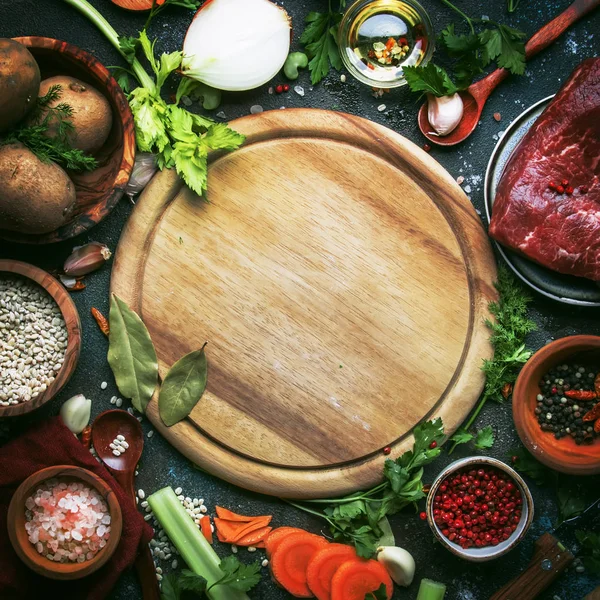 Свежие Органические Овощи Ингредиенты Специи Мясо Супа Бульона Старинном Кухонном — стоковое фото