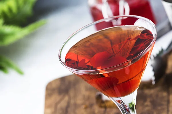 Coquetel Alcoólico Clássico Manhattan Com Bourbon Vemuth Vermelho Amargo Gelo — Fotografia de Stock