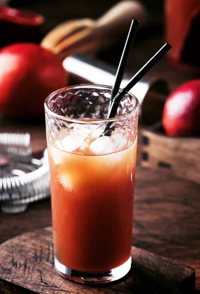 Coquetel Baixo Teor Alcoólico Refrescante Verão Com Vodka Suco Laranja — Fotografia de Stock