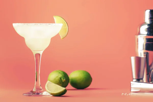 Cóctel Alcohólico Margarita Lima Con Tequila Plateada Licor Jugo Lima — Foto de Stock