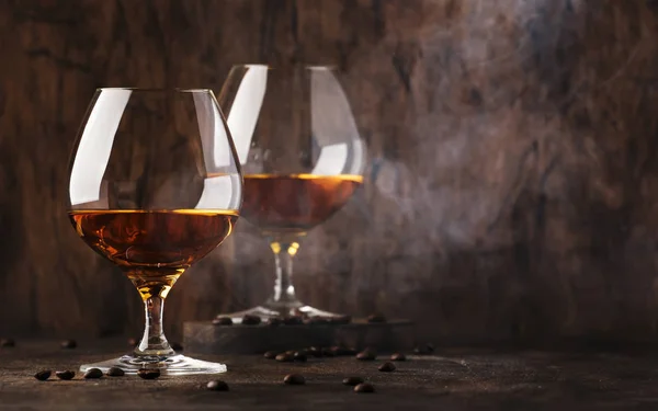 Armagnac Fransız Üzümlü Brendi Güçlü Bir Alkollü Içecek Eski Tarz — Stok fotoğraf