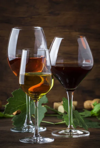 Set Vini Vino Rosso Bianco Rosato Assortimento Bicchieri Vino Degustazione — Foto Stock