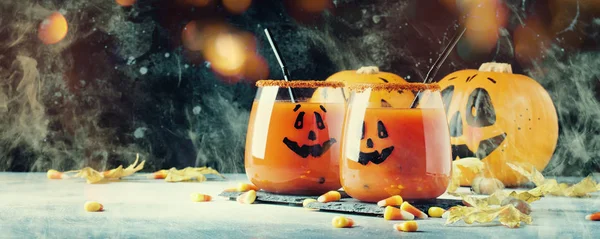 Halloween Composition Festive Red Bloody Drink Smiling Pumpkins Sweet Corn — Stock Photo, Image