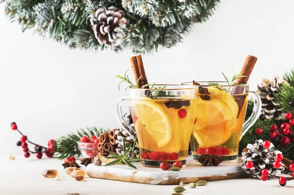 Chá Quente Inverno Com Limão Cranberries Ervas Especiarias Para Noite — Fotografia de Stock