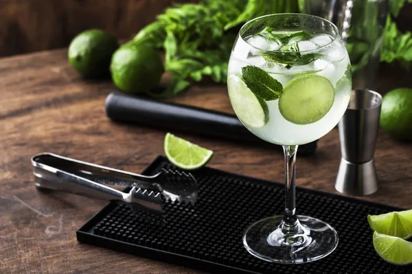 Royal Mojito Alkoholos Koktél Fehér Rummal Prosecco Lime Menta Jég — Stock Fotó