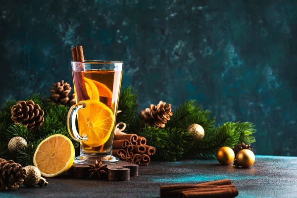 Christmas New Year Hot Winter Drink Spicy Grog Cocktail Punch — Stock Photo, Image