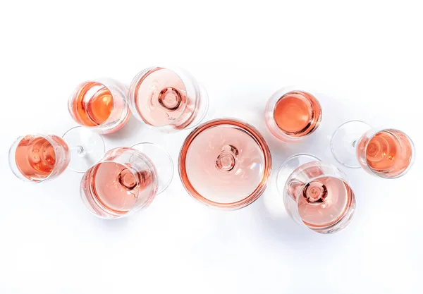 Rosenweingläser Bei Der Weinprobe Degustation Verschiedener Sorten Von Rosa Wein — Stockfoto