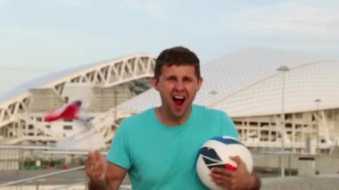 Adam futbol fan ile Fransa bayrağı.