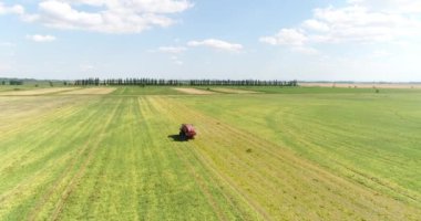 Alanında hasat hasat. Çiftlik, tarım, hava fotoğrafçılığı.