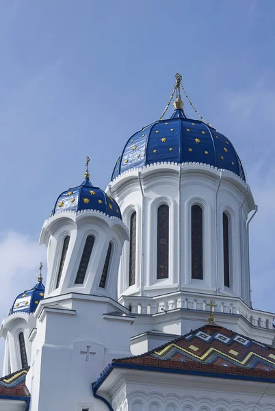 Catedral ortodoxa de San Nicolás en Chernivtsi . — Foto de Stock