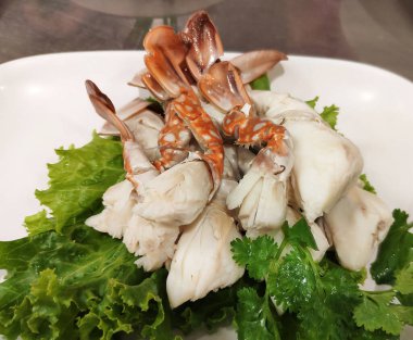 Tayland Restoranında Buharda Pişmiş Yengeç Pençelerinin Yakın Çekimi