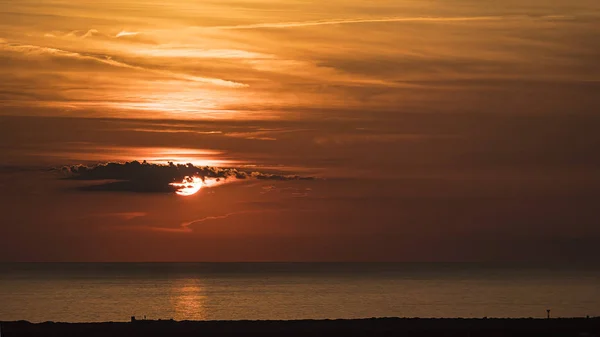 Coucher Soleil Sur Mer Toscane Avec Soleil Caché Derrière Les — Photo