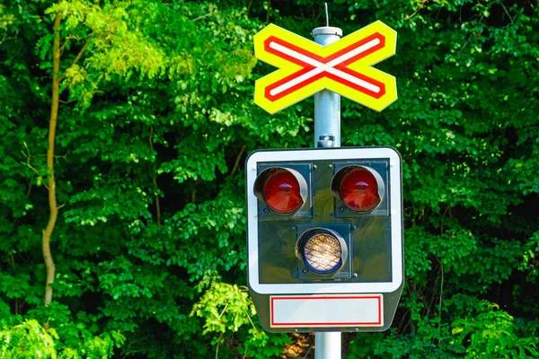 Semaforlar Demiryolu Geçişi Önünde Çek Cumhuriyeti Nde Demiryolu Sinyal Uyarı Telifsiz Stok Imajlar