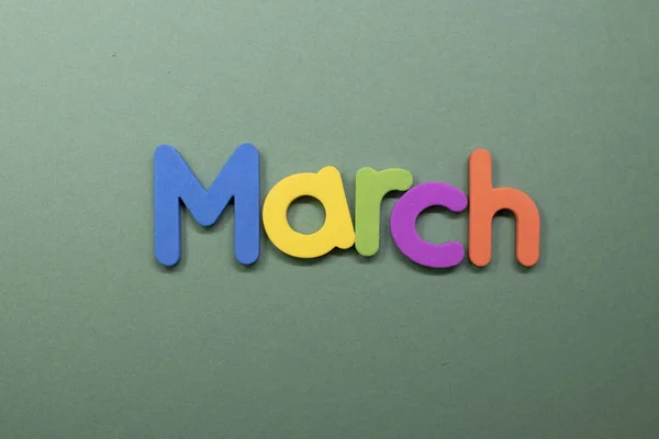 Word March Skriven Med Färg Svamp — Stockfoto