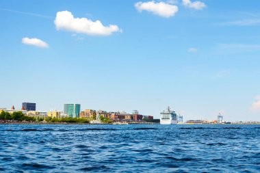 Copenhagen, Danimarka - 13 Temmuz 2018. Güzel mimari Kopenhag kanal kıyısında. Mimarisi. Şehir manzarası. Seyahatler.