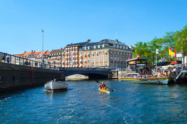 Copenhague Dinamarca Julio 2018 Hermosa Arquitectura Copenhague Orilla Del Canal — Foto de Stock